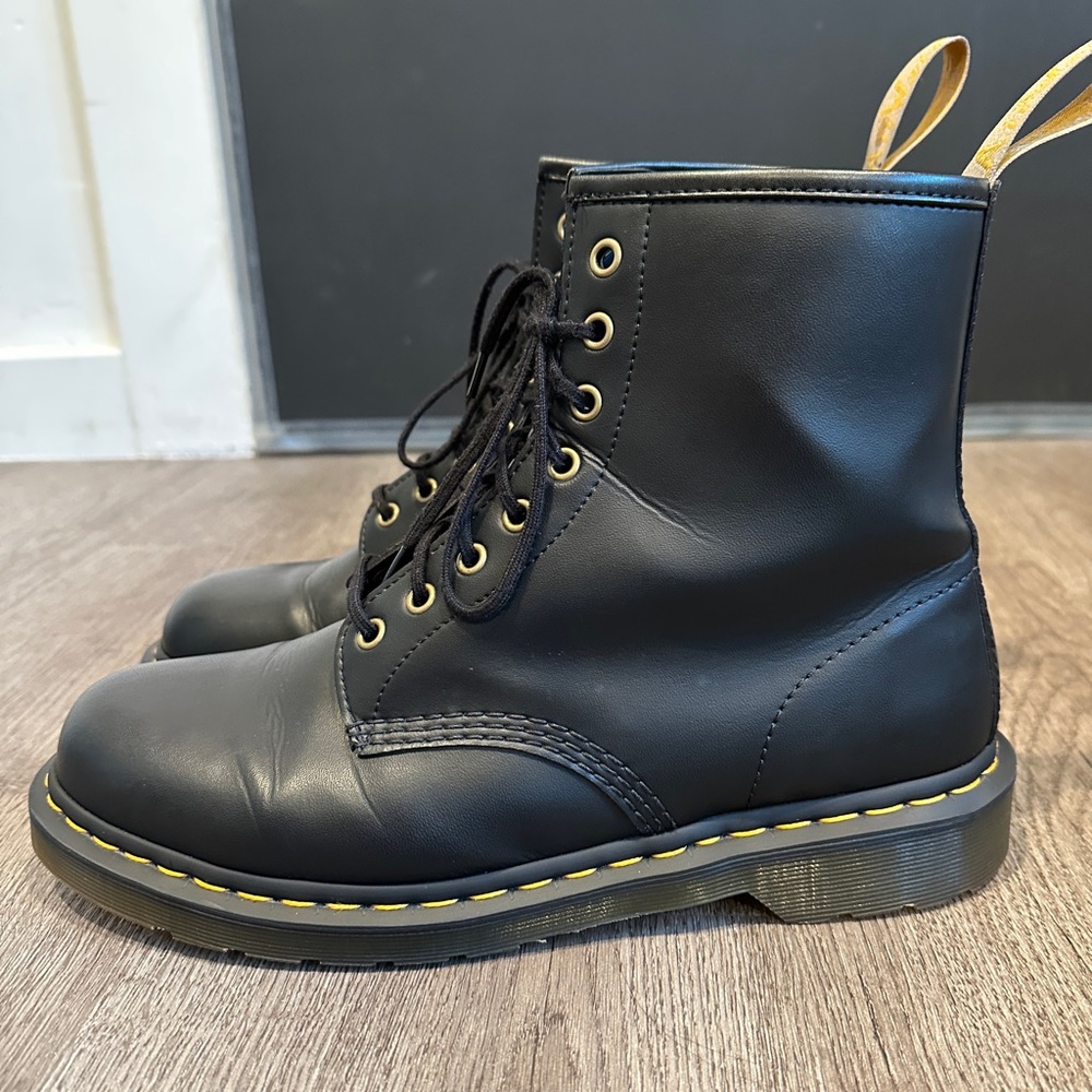 Dr Martens Vegan 1460 Boot Size 11 - Picture 7 of 13